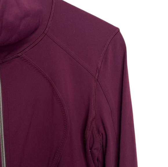 Lululemon Vine Plum Zip Up Jacket Zipped Pockets with Thumb Holes - Picture 5 of 11